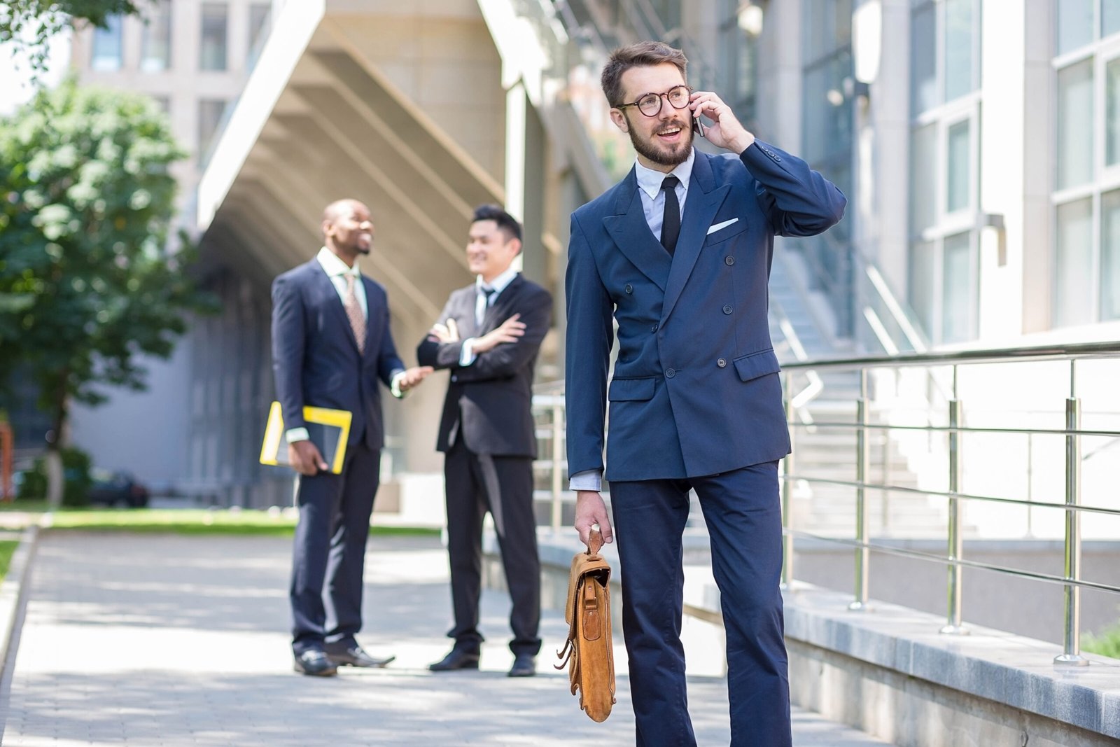 How Realtors Can Incorporate Style into Their Professional Image Dubai Real Estate